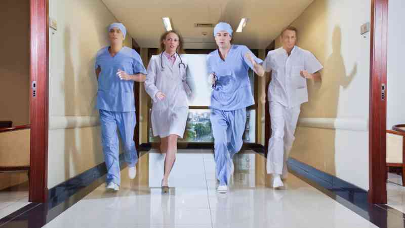 Curso Universitario de Cuidados Auxiliares de Enfermería en Pediatría (Titulación Universitaria + 2 ECTS)