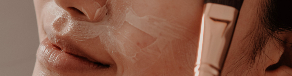 Curso Universitario de Análisis y Selección de Medios para los Cuidados Estéticos de Higiene e Hidratación Facial y Corporal (Titulación Universitaria + 1 ECTS)