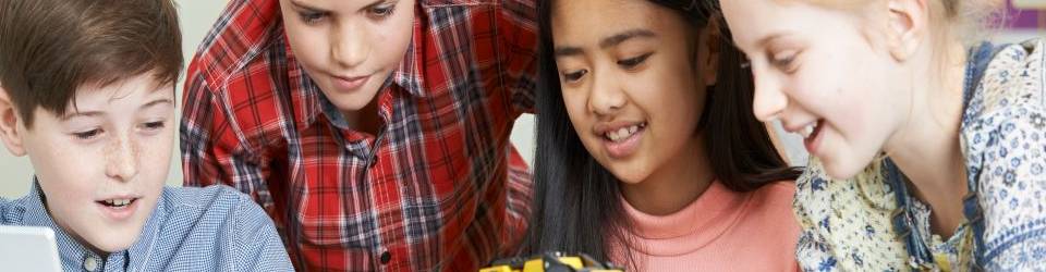 Curso en Tecnología Educativa + Curso en Programación Robótica en el Aula (Doble Titulación con 8 Créditos ECTS)
