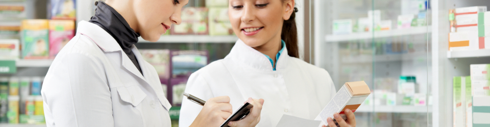 Especialista en Farmacia Alternativa: Farmacia Homeopatica y Fitoterapia