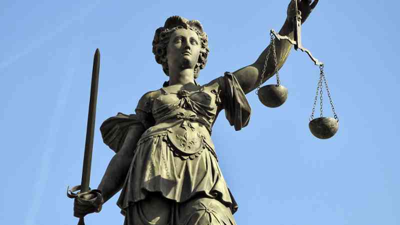 Perito Judicial Calígrafo + Titulación Universitaria en Elaboración de Informes Periciales (Doble Titulación con 4 Créditos ECTS)