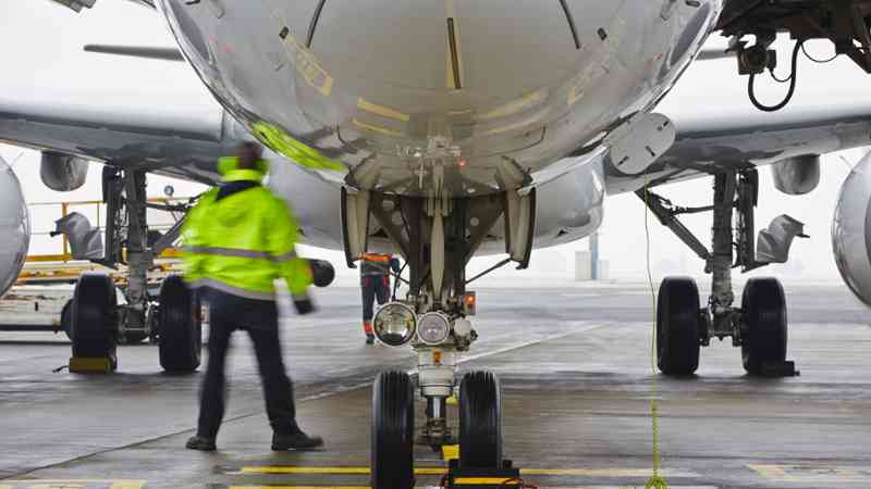 Operaciones Aeroportuarias - Agente de Handling (Titulación Universitaria de Técnico Aeroportuario con 4 Créditos ECTS)