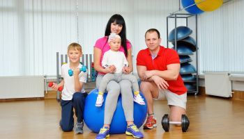 Curso de Masaje Deportivo + Curso de Salud Deportiva (Doble Titulación con 8 Créditos ECTS) Curso de Masaje Deportivo + Curso de Salud Deportiva (Doble Titulación con 8 Créditos ECTS)