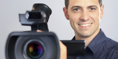 Curso Universitario de Recursos Narrativos y Técnicos para el Desarrollo de Productos Audiovisuales Multimedia (Curso Homologado con Titulación Universitaria + 4 ECTS) Curso Universitario de Recursos Narrativos y Técnicos para el Desarrollo de Productos Audiovisuales Multimedia (Curso Homologado con Titulación Universitaria + 4 ECTS)