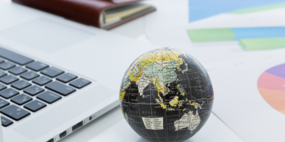 Especialista en Regimen Juridico del Comercio Internacional Especialista en Regimen Juridico del Comercio Internacional