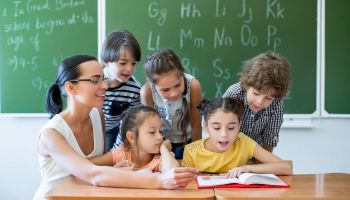 Experto en Tecnicas de Aprendizaje Cooperativo en el Aula de Educacion Primaria + Titulacion Universitaria con 4 Creditos ECTS Experto en Tecnicas de Aprendizaje Cooperativo en el Aula de Educacion Primaria + Titulacion Universitaria con 4 Creditos ECTS