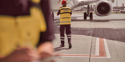 Curso de Operaciones Aeroportuarias - Agente de Handling + Curso de Inglés Aeronáutico (Doble Titulación + 4 Créditos ECTS) Curso de Operaciones Aeroportuarias - Agente de Handling + Curso de Inglés Aeronáutico (Doble Titulación + 4 Créditos ECTS)