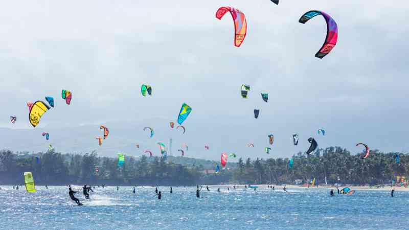 pacífico Mantenimiento Estadístico Curso kitesurf, un deporte acuático de los más interesantes.