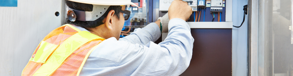 Polimantenedor de Edificios y Equipamientos Urbanos