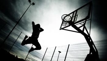 CURSO DE ENTRENADOR DE BALONCESTO NIVEL 2: Curso de Entrenador de Baloncesto Nivel II (Titulación Universitaria + 10 créditos ECTS)