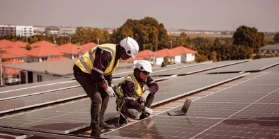 CURSO EN INSTALACIONES SOLARES FOTOVOLTAICAS: ENAE0108 Montaje y Mantenimiento de Instalaciones Solares Fotovoltaicas (Certificado de Profesionalidad Completo)