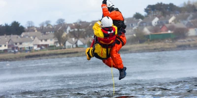 Curso de Rescate en Medios Verticales