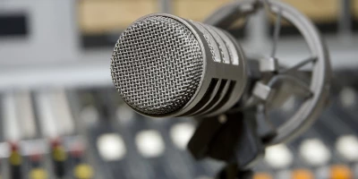 MASTER IN RADIO SPEAKER: Master in Speaker Radio Professional