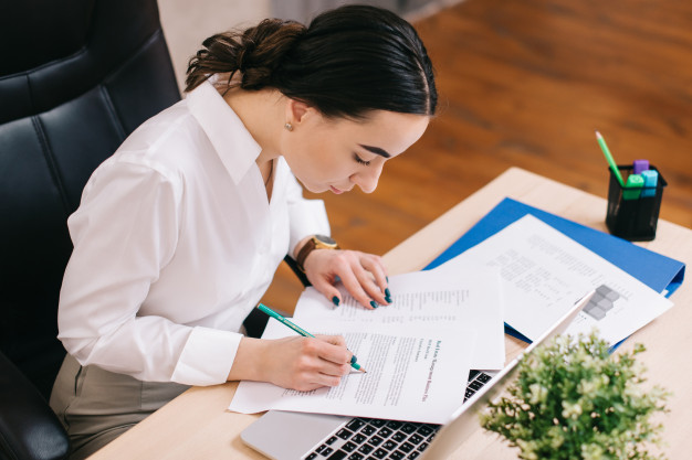 Cosa viene esaminato in un audit del lavoro