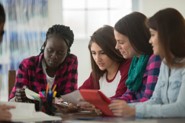 Il lavoro sociale con i bambini e gli adolescenti