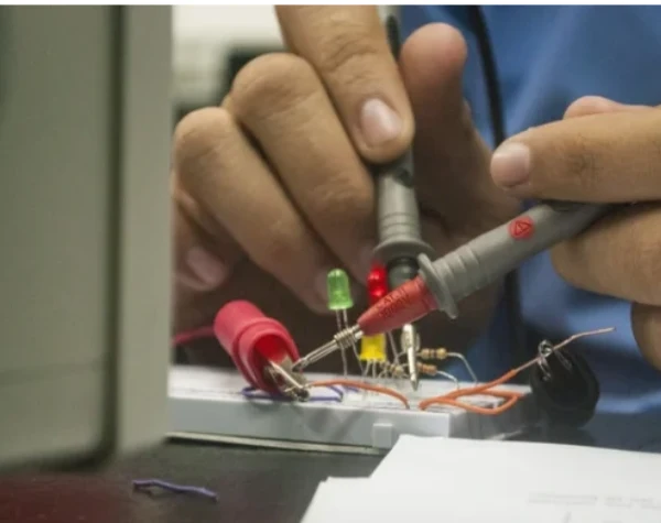 cos'è la laurea in elettronica