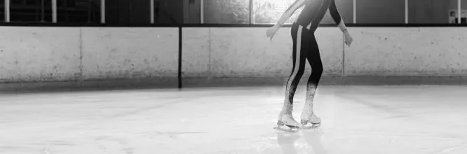 Elementos del patinaje artístico: técnicas y equipación