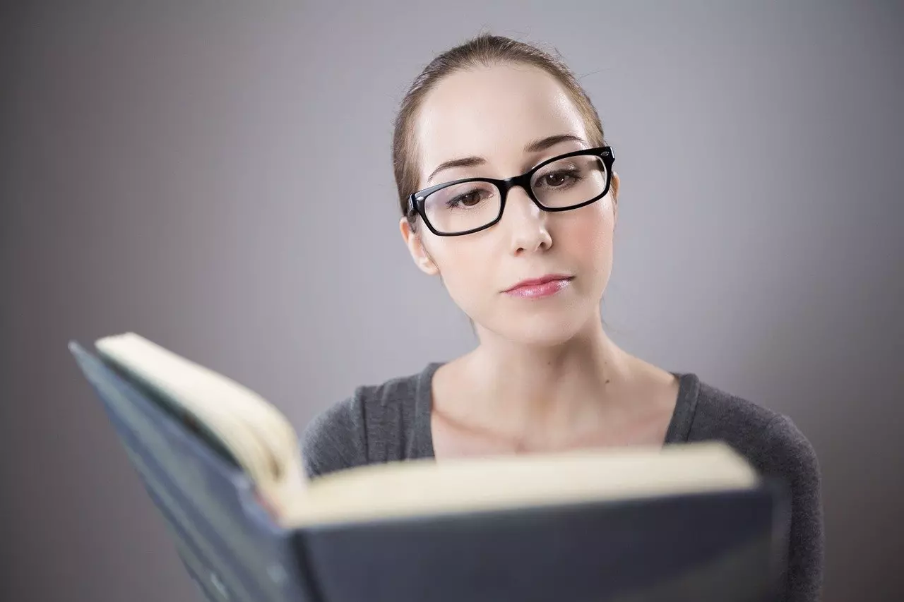 Cosa devi studiare per lavorare in una biblioteca?