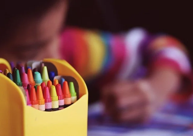 bambini in classe parità di genere