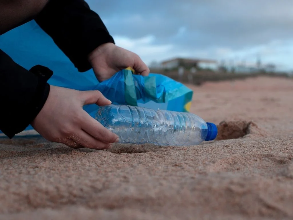 carteles sobre la contaminación del agua para niños