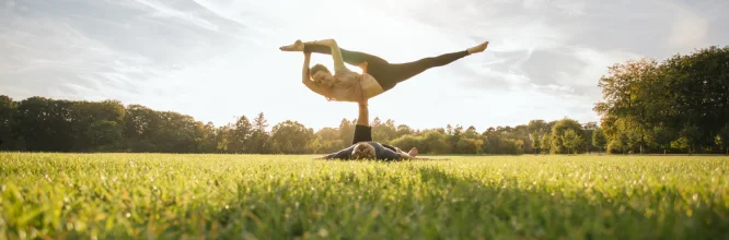 Qué es el acroyoga para principiantes