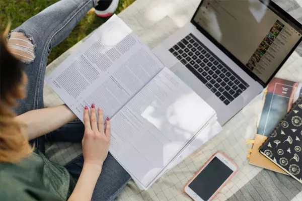 borse di studio per studiare all'estero