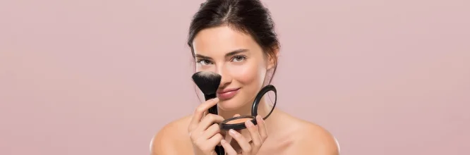 ¿Para qué sirve el fijador de maquillaje? Tipos y beneficios del fijador de maquillaje