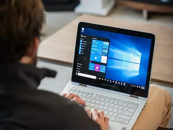 Windows 10 gratis per gli studenti