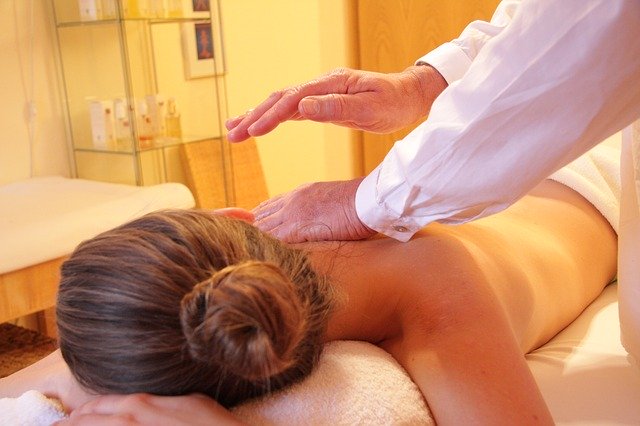 Quali sono i benefici del massaggio dei tessuti profondi