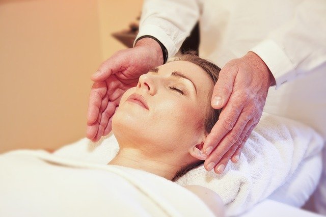 Quali sono i benefici del massaggio dei tessuti profondi